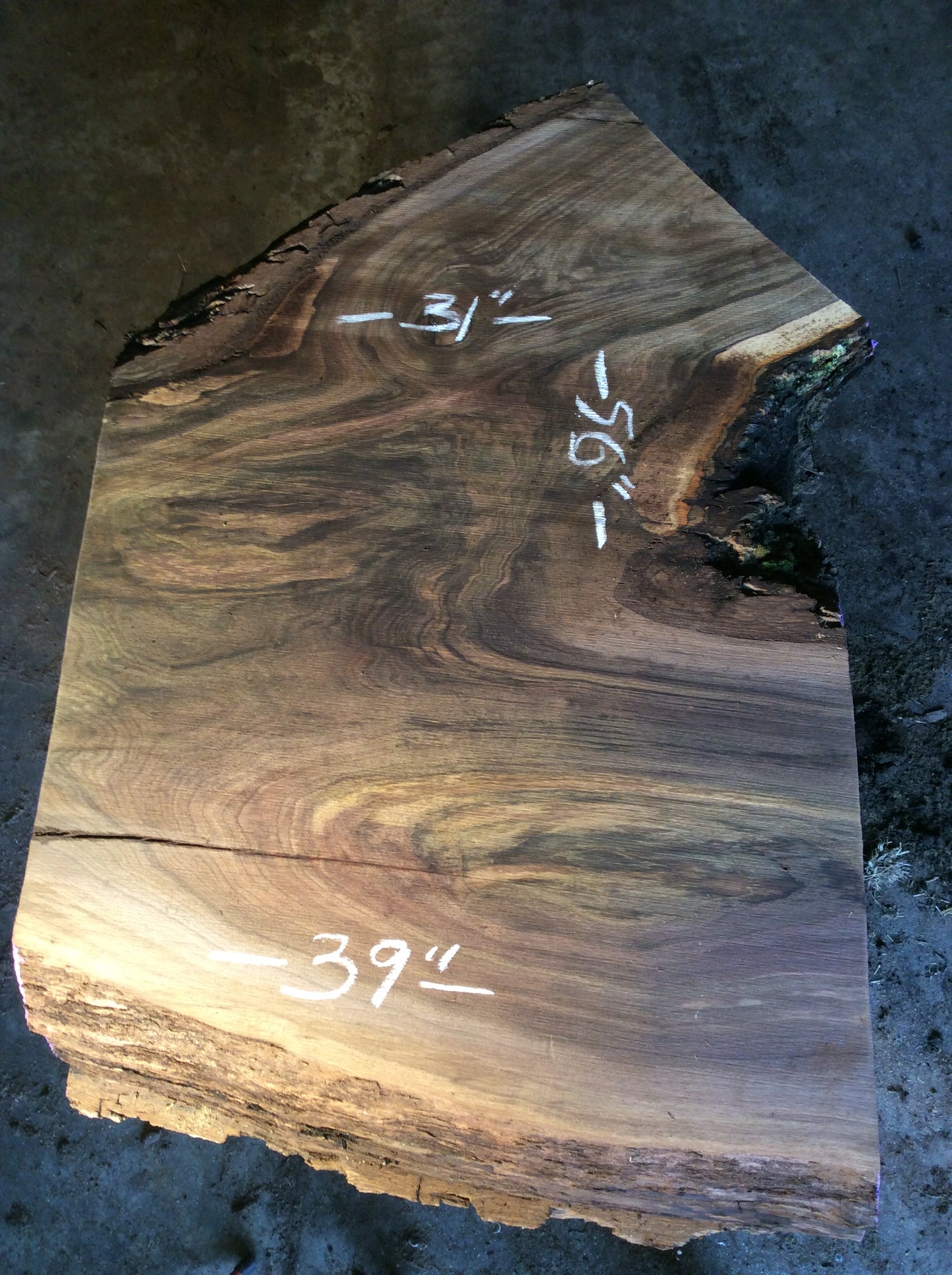 Claro Walnut, Marbled crotch figure