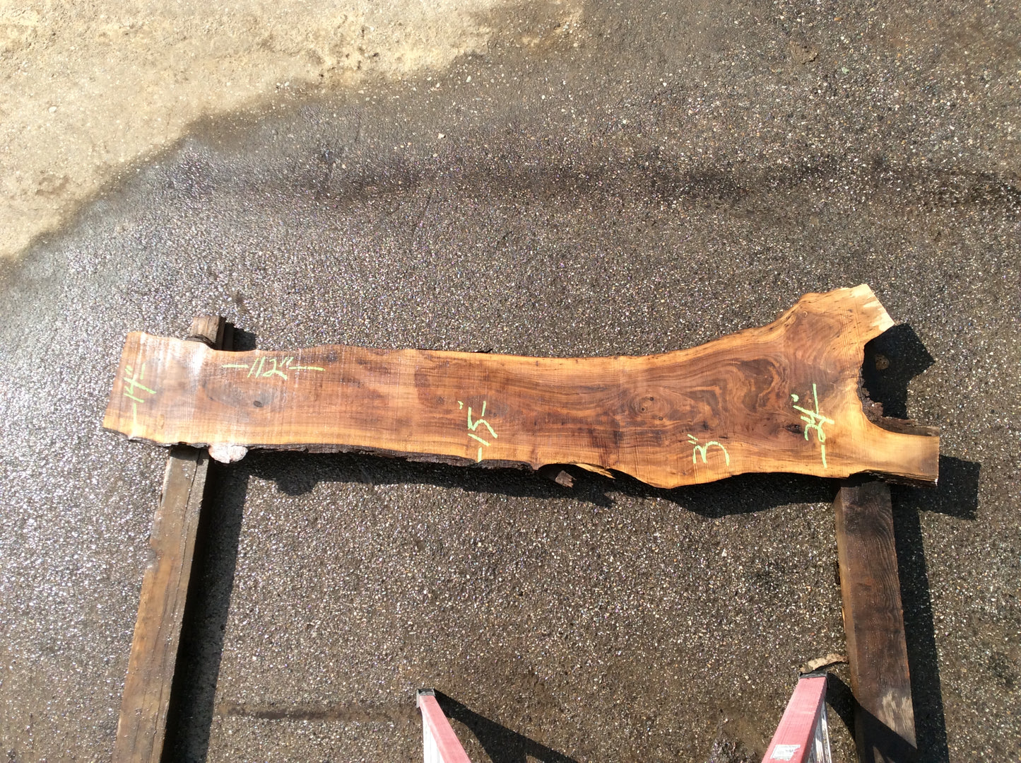 Claro Walnut, Straight nice figure