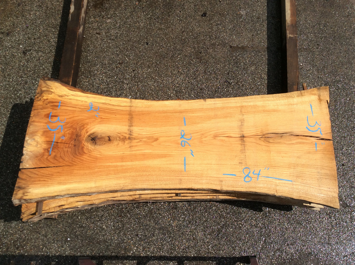 White Oak, 1 Crack - 1 Knot