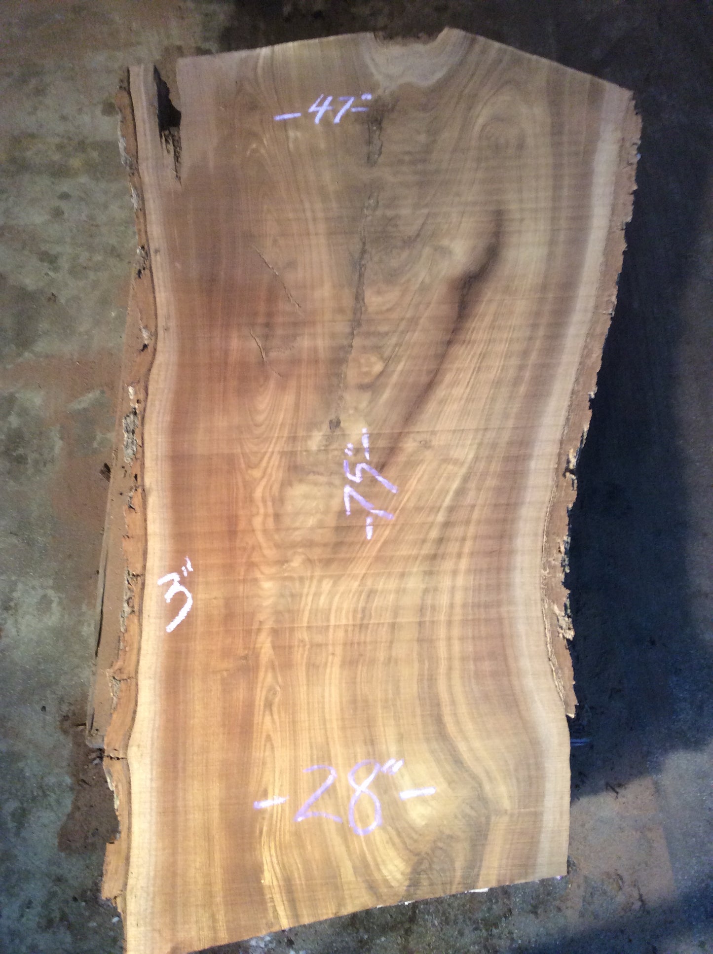 Claro Walnut, Bark inclusion crotch figure