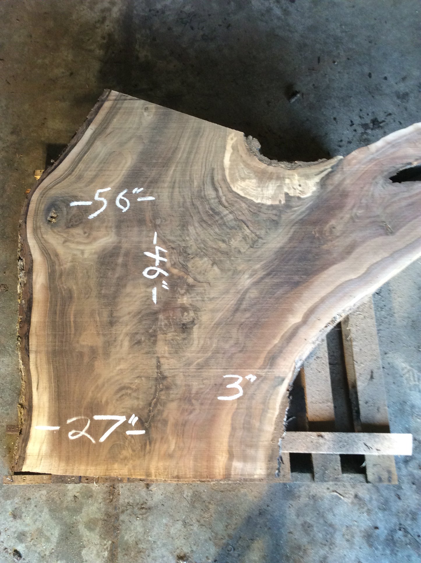 Claro Walnut, Lots of crotch figure