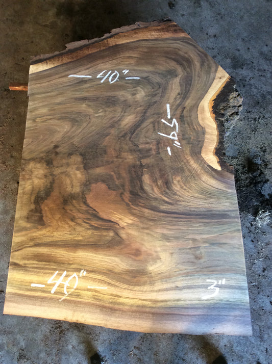 Claro Walnut, Crotch figure marbling