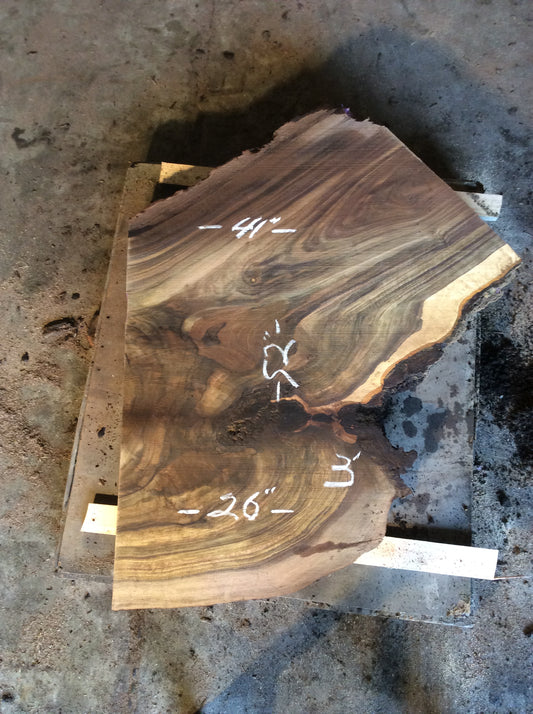 Claro Walnut, Crotch figure bark inclusions